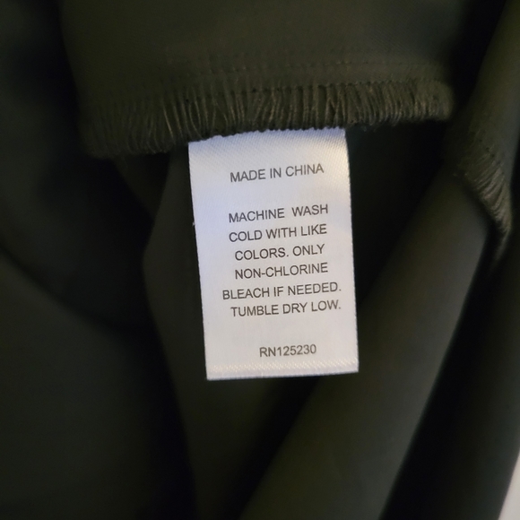 Prim Little Black Dress w Slit Size M - Picture 6 of 7